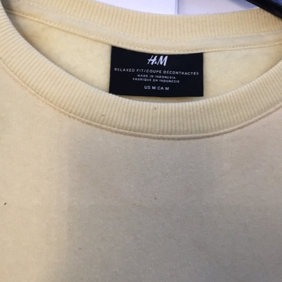 H&M Sweater - Picture 2 of 3